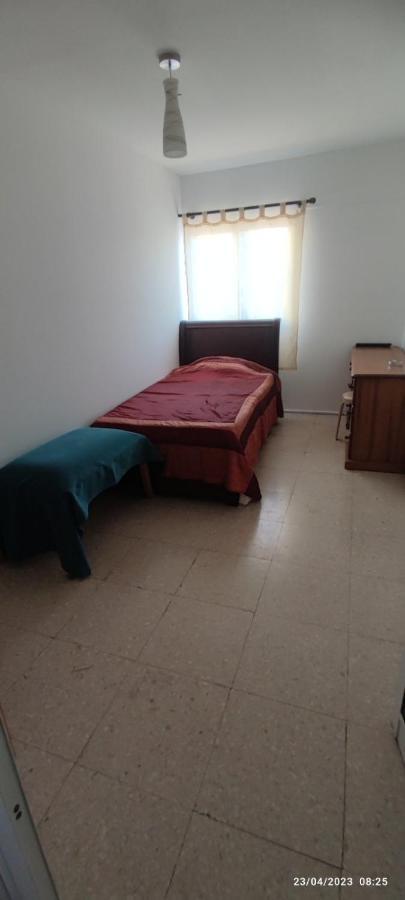 Private Bedroom Paphos Central Exterior foto
